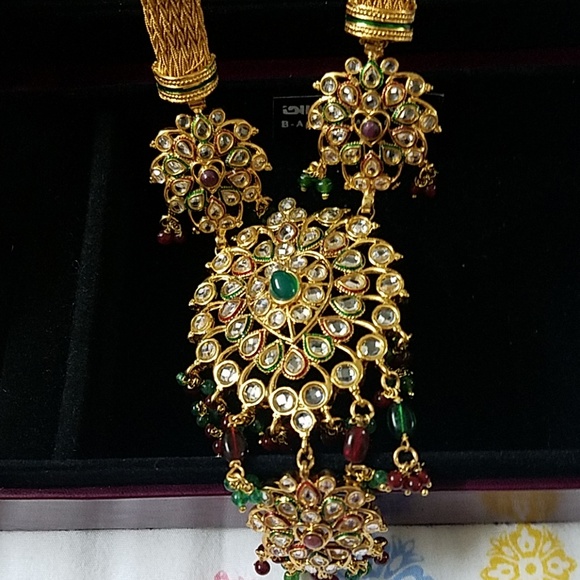 Necklace - Picture 2 of 4